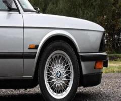 BMW M5 1986, Manual - Melton